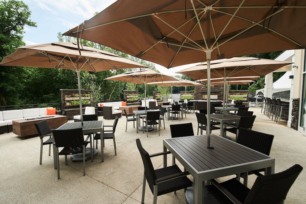Holiday Inn and Suites Philadelphia W Drexel Hill - photo 59