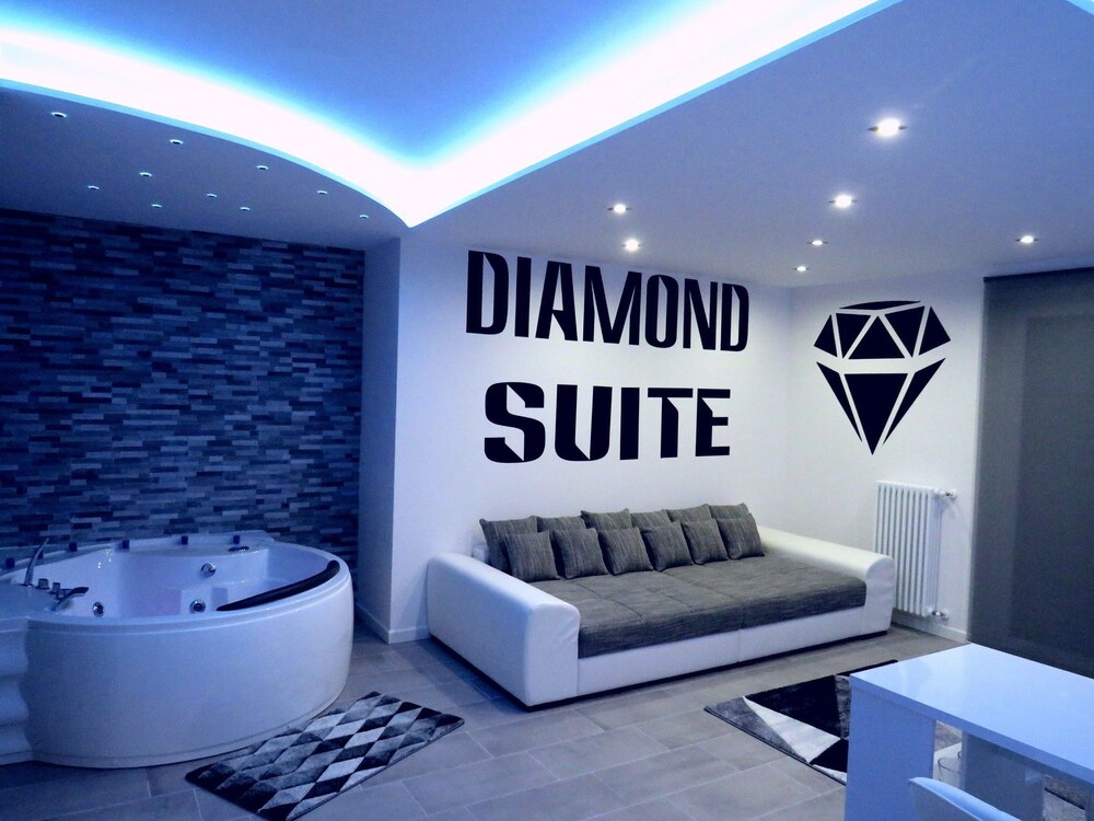 Diamond Suite Verona — 4-Star Luxury Hotel in Verona, Italy