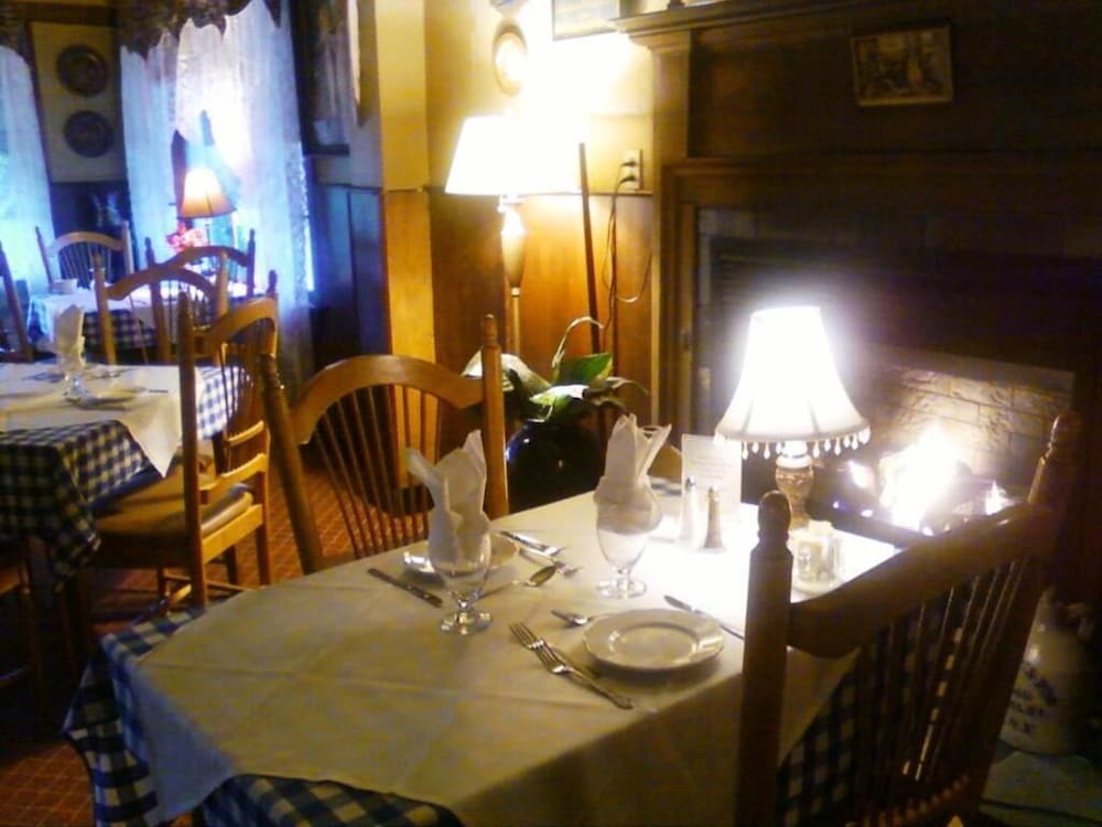 The Bavarian Manor Hotel - photo 13