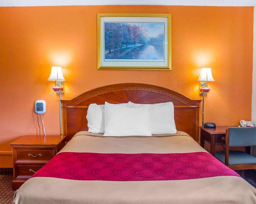 Econo Lodge Cuba I 86 - photo 14