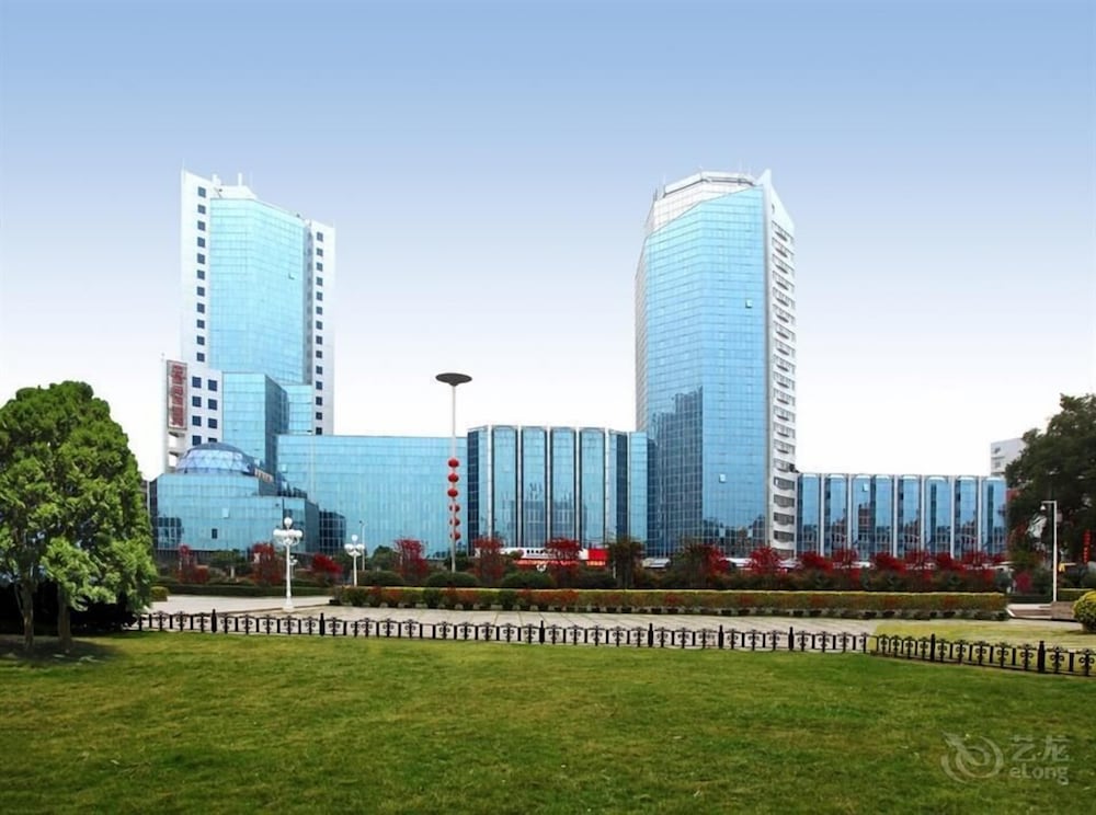 Celeste Palace Hotel in Jiangmen, People's Republic of China