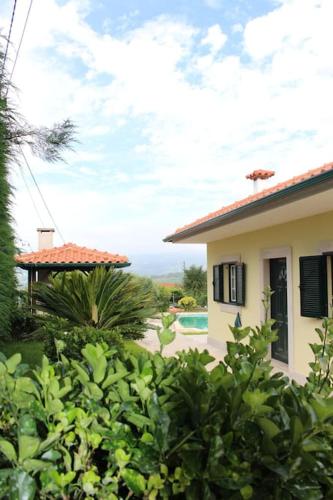 Casa das Leiras Mondim de Basto — 4-Star Luxury Hotel in Mondim De Basto, Portugal