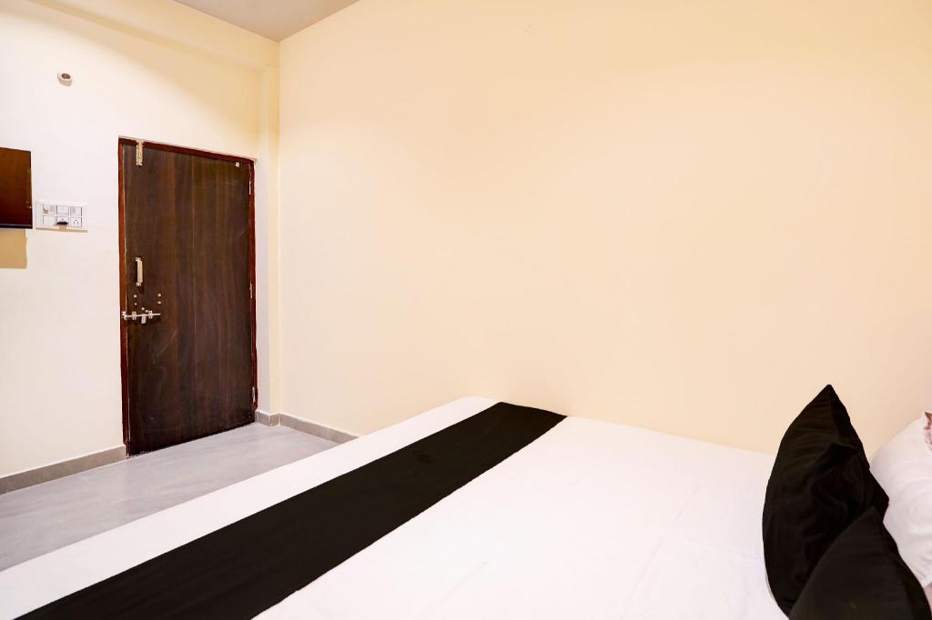 Hotel O S S Stay Inn — Nagpur