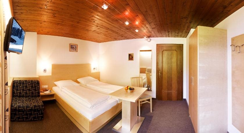Hotel Gletscherblick. — Finkenberg — photo 4