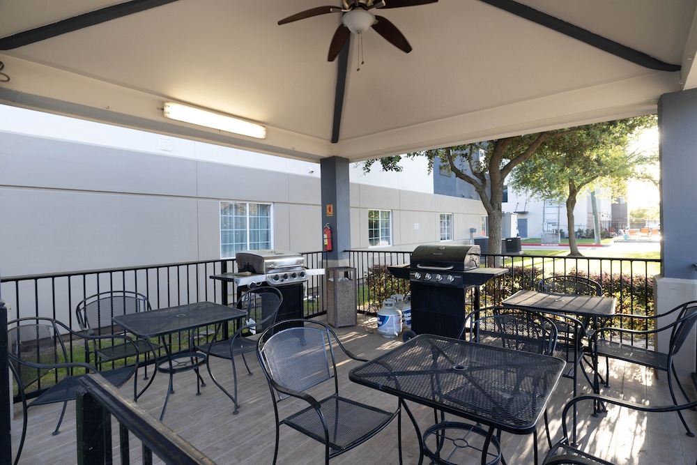 Candlewood Suites Houston Westchase Westheimer. by IHG - photo 18