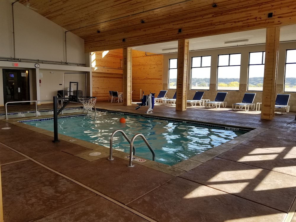 Baymont by Wyndham Oacoma - photo 10