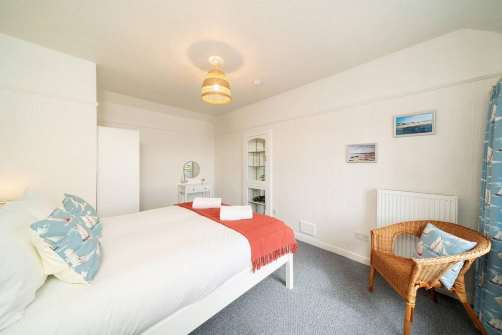 Bellrock View Traditional Coastal Retreat — Carnoustie — photo 3