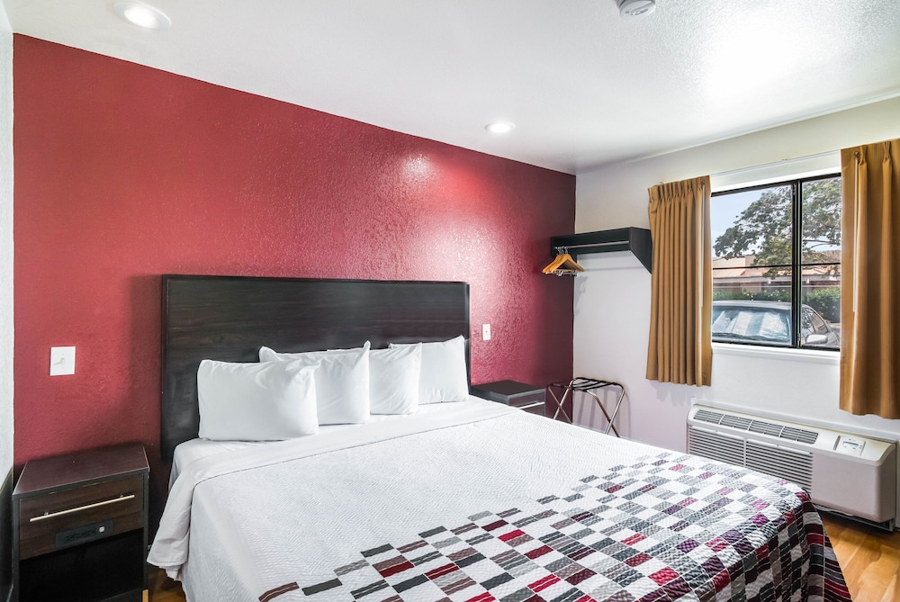 Red Roof Inn Palmdale Lancaster - photo 8