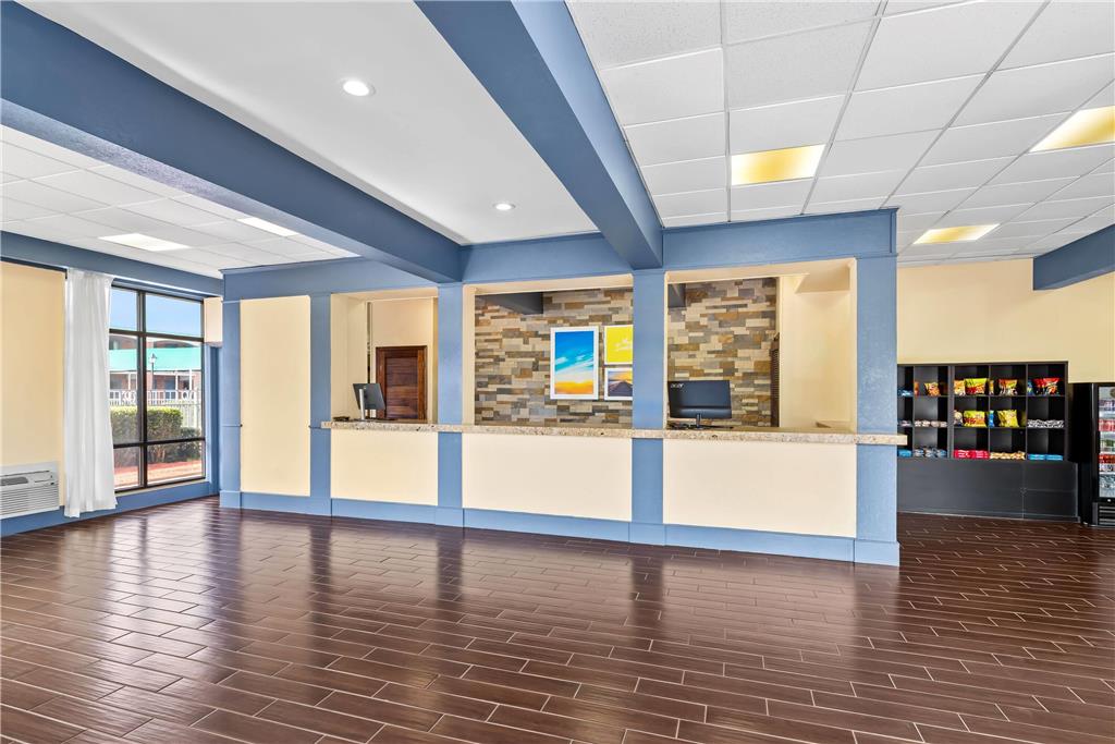 Days Inn by Wyndham Petersburg South Fort Lee - photo 8