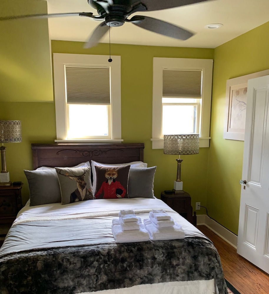 The Hygrade Inn - photo 30