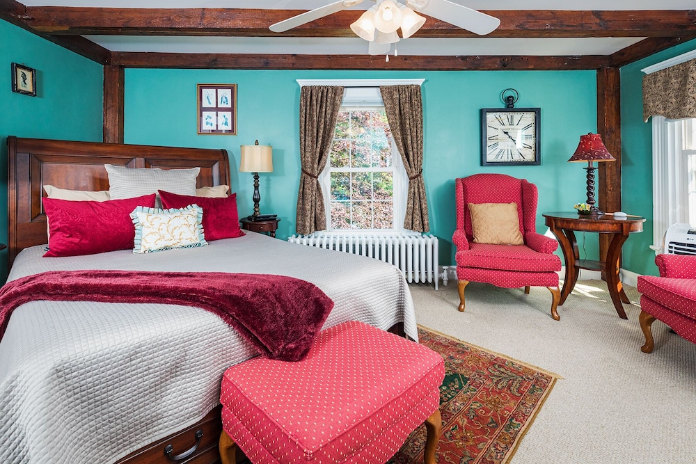 2 River Road Inn & Cottages - photo 33