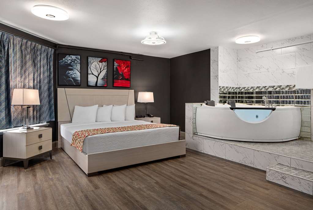 Days Inn by Wyndham Lakewood South Tacoma - photo 19