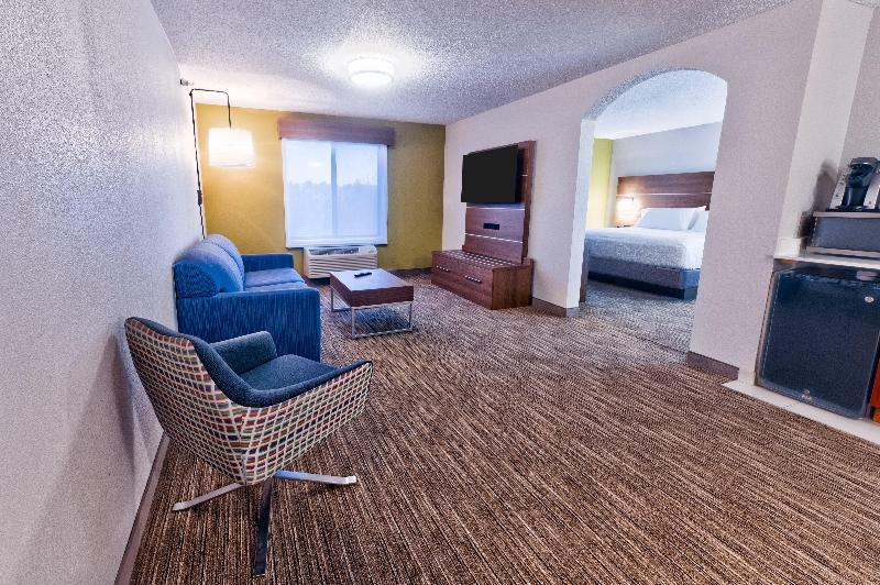 Holiday Inn Express Hotel & Suites Goshen by IHG - photo 45
