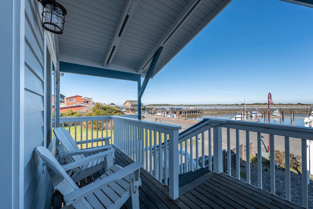 Bandon Marina Inn - photo 57