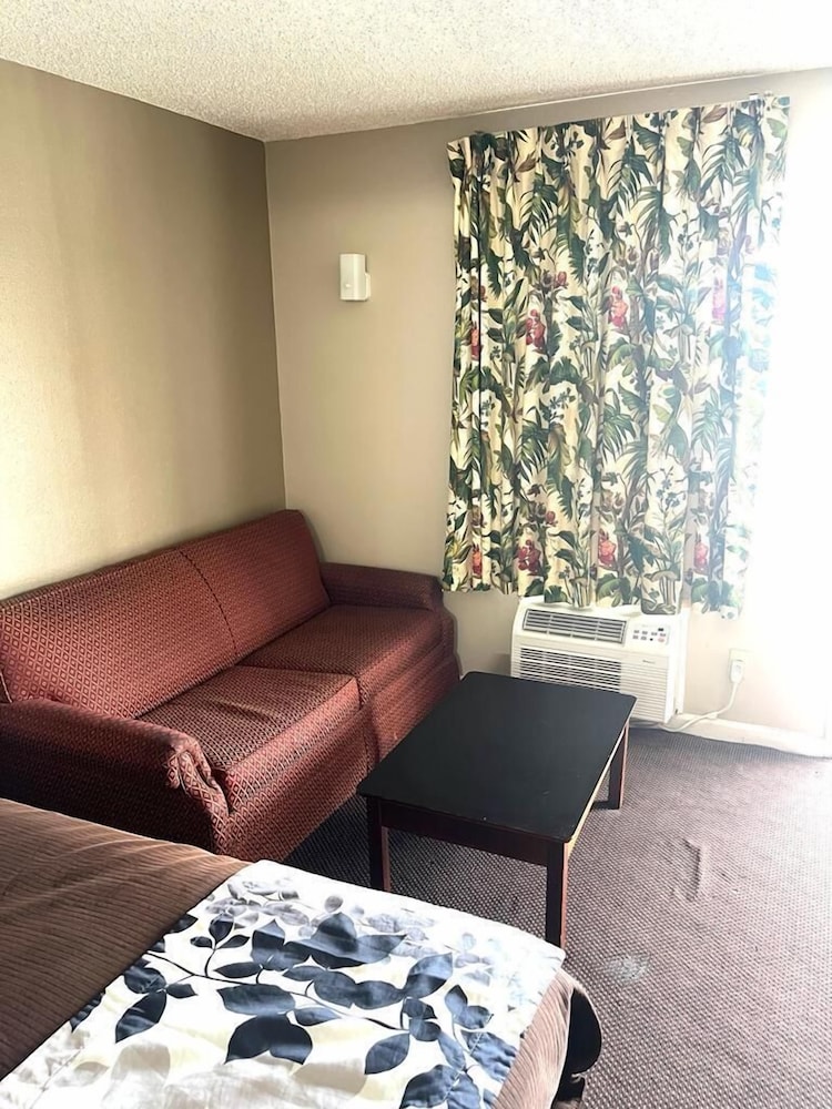 Red Carpet Inn Oxford - photo 15
