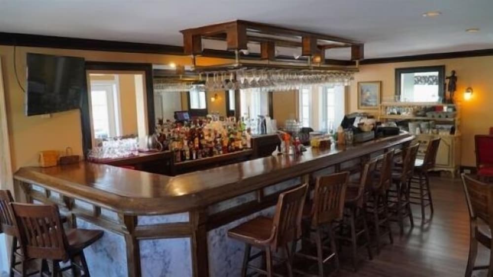 The Lucerne Inn - photo 42