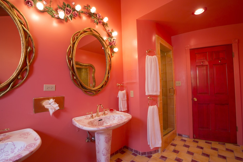 Madonna Inn - photo 277