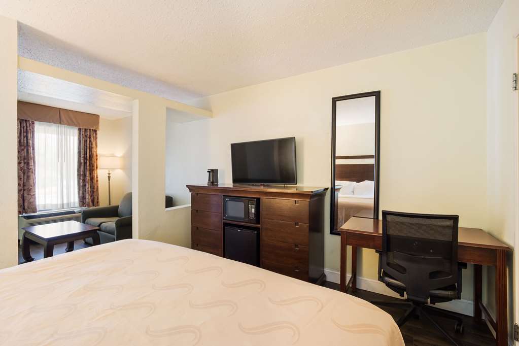 Quality Inn & Suites Conference Center Statesboro Historic District - photo 21