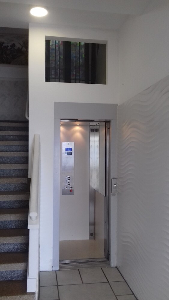 Hotel Rompeolas