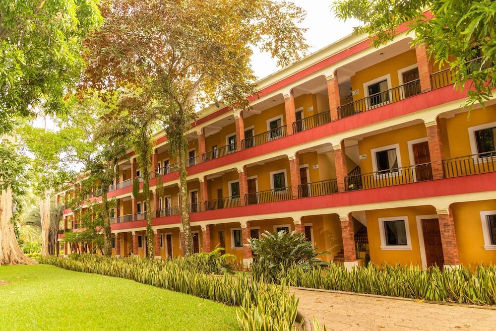 Hotel El Arco in San Martin Zapotitlan, Guatemala