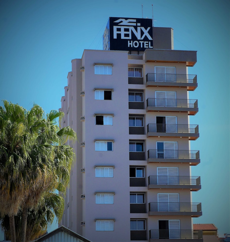 Fenix Hotel Pouso Alegre in Pouso Alegre, Brasil