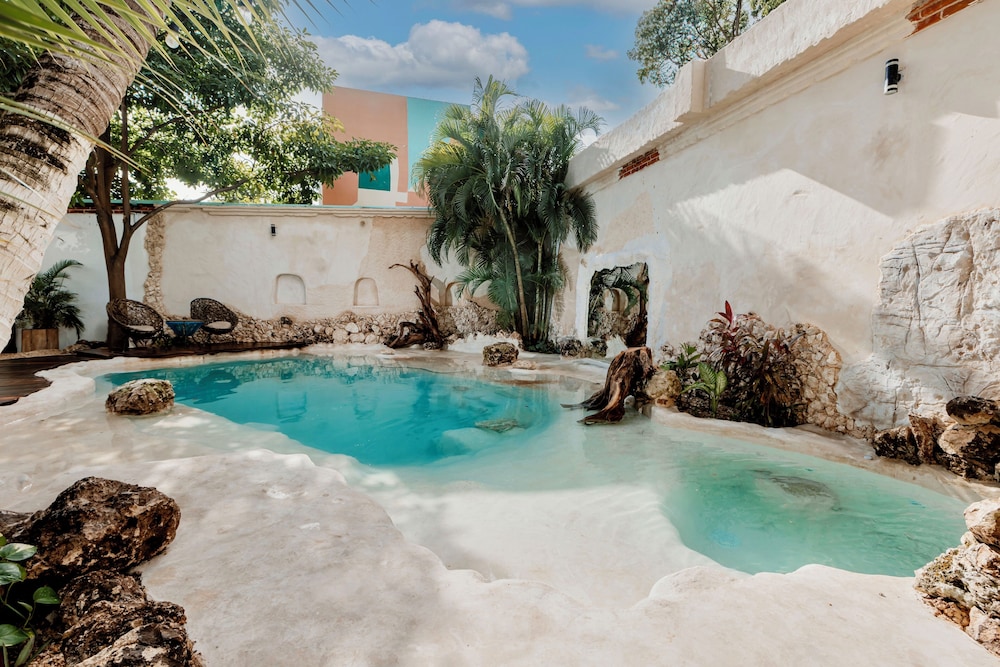 Enigmatic Boutique Hotel in Cancun, Mexico