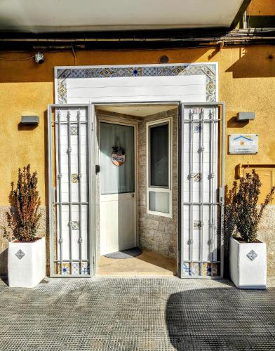 Maiolica Holiday House — 4-Star Luxury Hotel in Trani, Italy