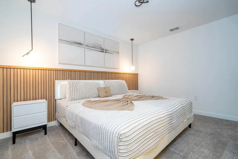 8761 ZD Elegant 3BR Villa in The Hub Resort Comfort Style and Luxury for Your Perfect Getaway - photo 19