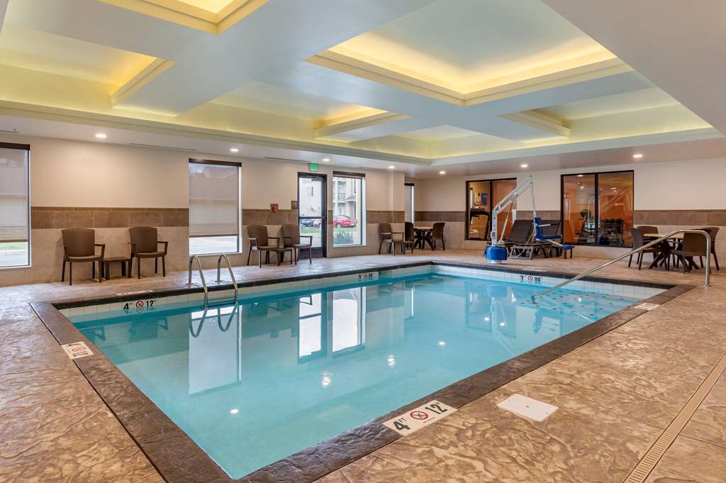 Comfort Suites Columbus Airport - photo 24