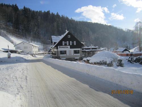 Chata Rozárka - carbon neutral hotel in Vrchlabi
