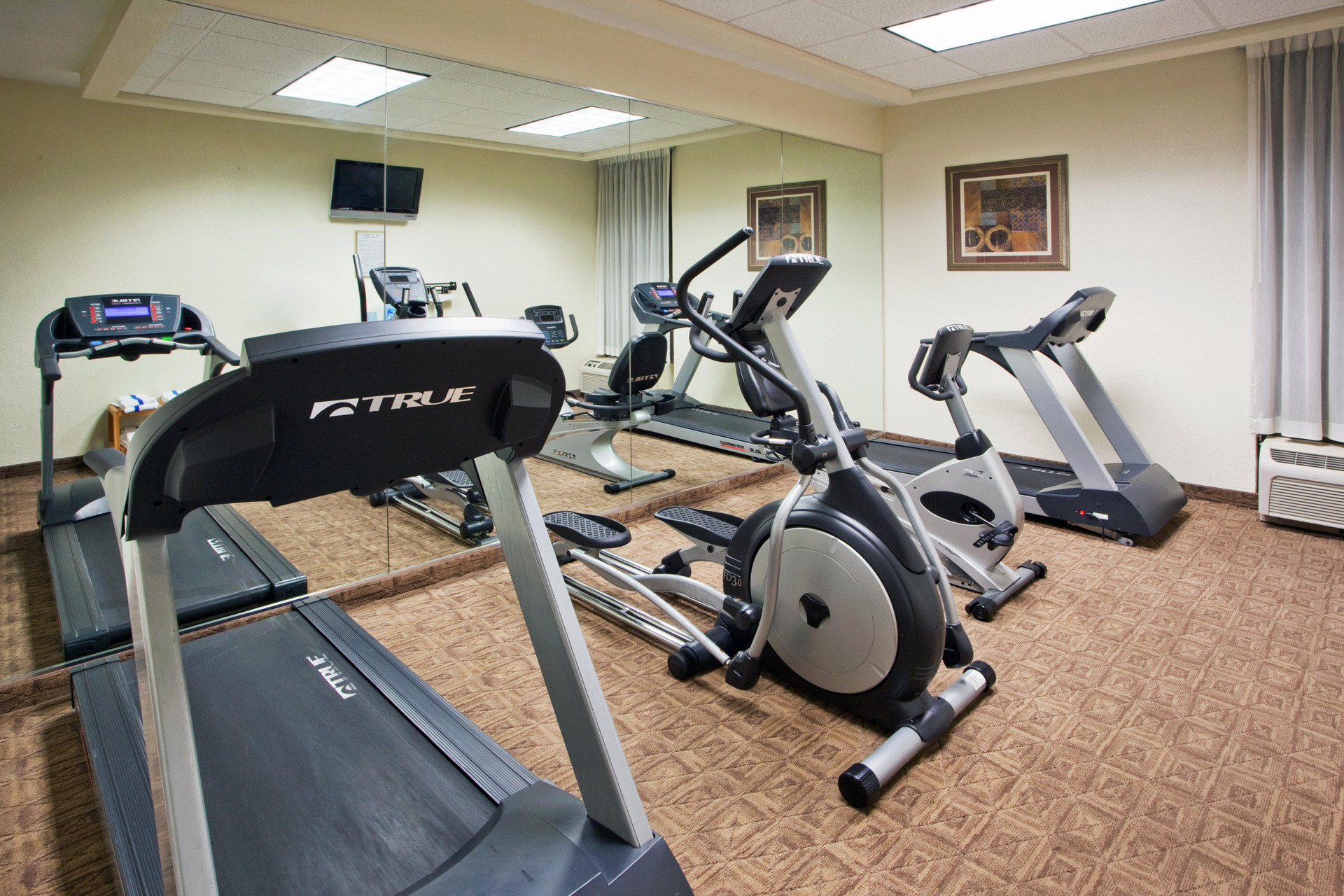 Holiday Inn Express Washington DC East Andrews AFB by IHG - photo 5