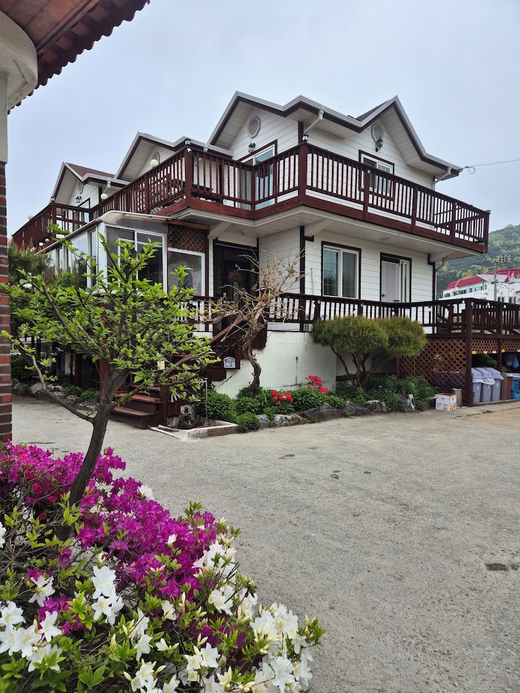 Ganghwa Sweet House Pension — 4-Star Luxury Hotel in Incheon, South Korea