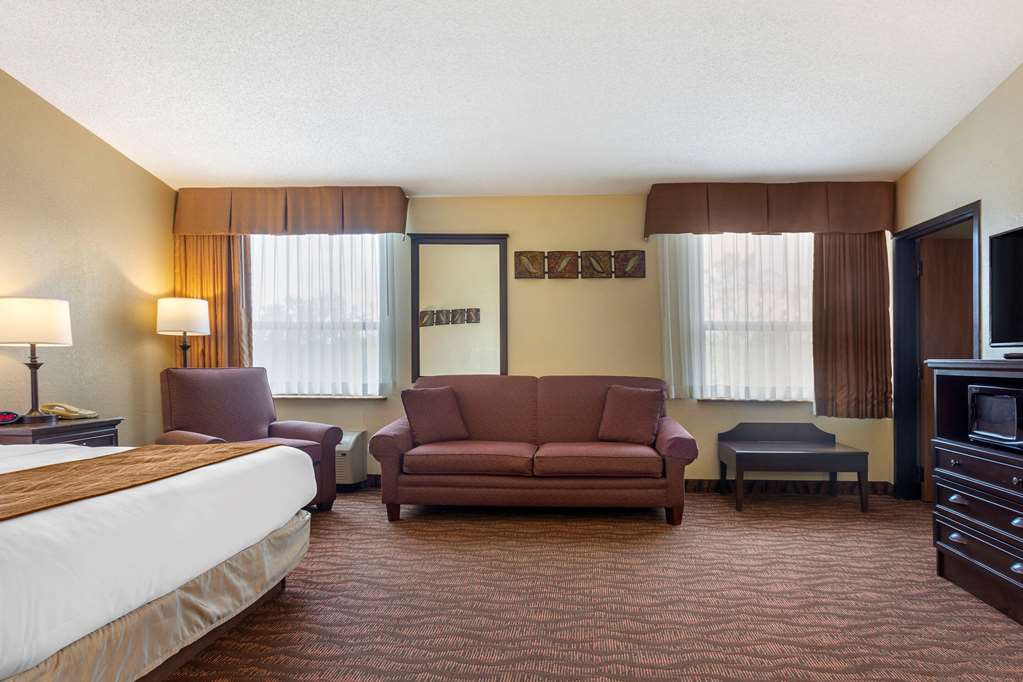 Comfort Inn at Thousand Hills - photo 18