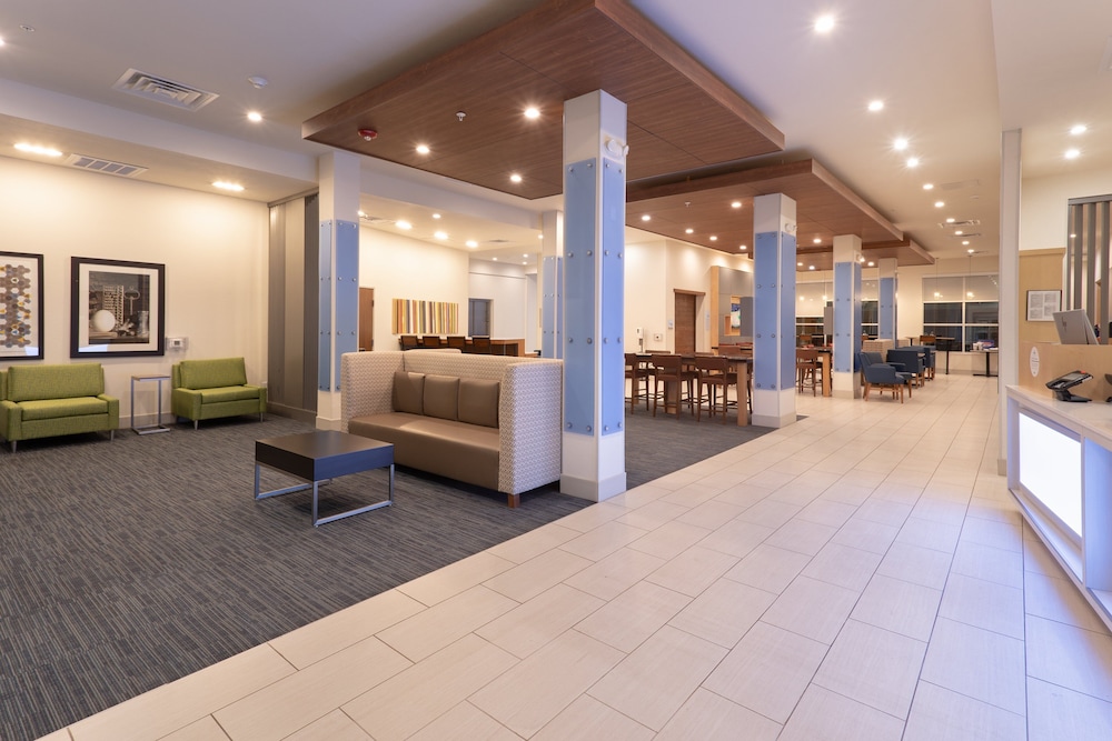 Holiday Inn Express & Suites Firestone Longmont by IHG - photo 34