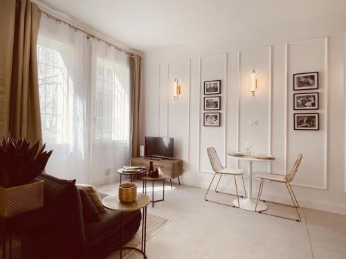 Tesoro Suite 01 — 4-Star Luxury Hotel in Forli, Italy
