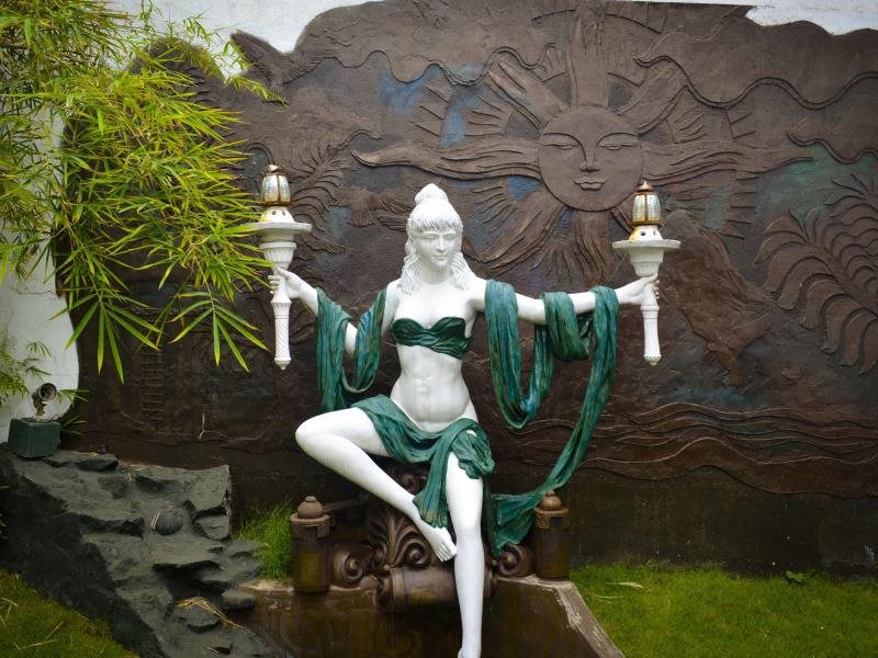 Mount Waves Hotel in Dehiwala-Mount Lavinia, Sri Lanka