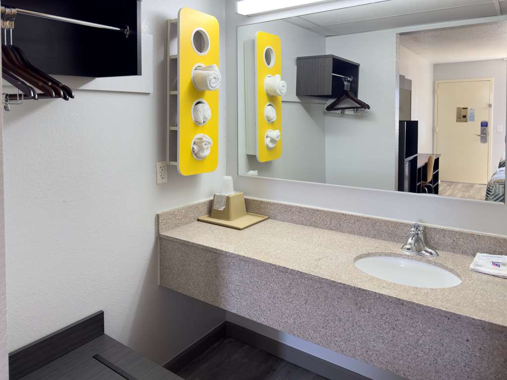 Motel 6 Dyersburg TN - photo 19