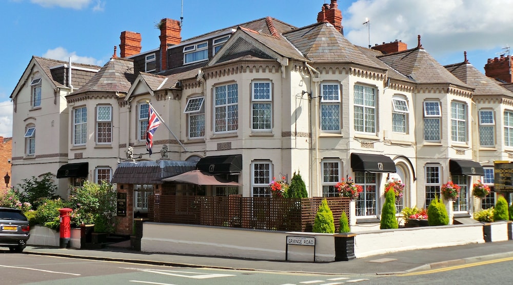 Brookside Hotel & Restaurant