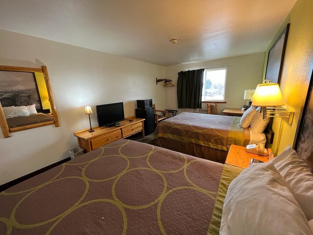 Super 8 by Wyndham Powell - photo 10