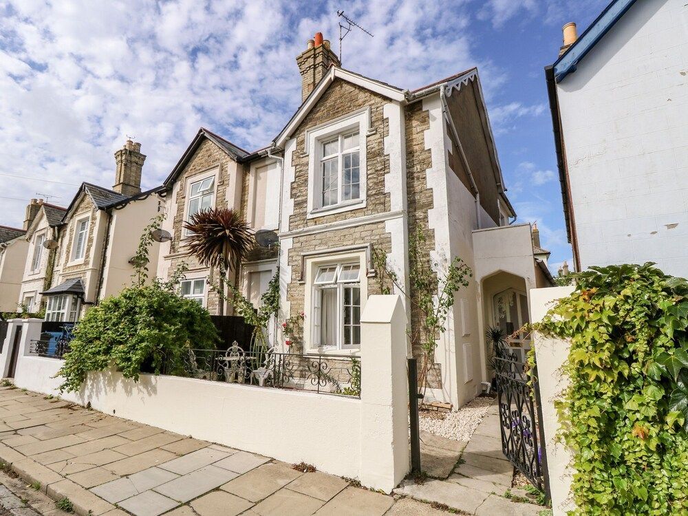 Windfall - carbon neutral hotel in Ryde