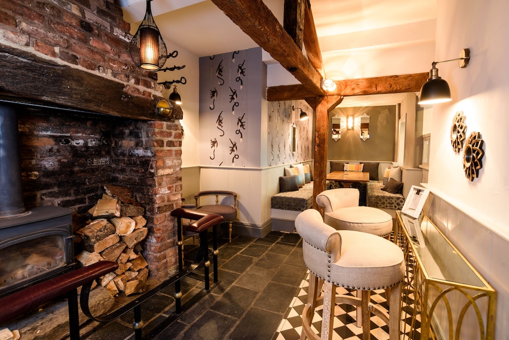 The Wheatsheaf Inn — Crewe — photo 3