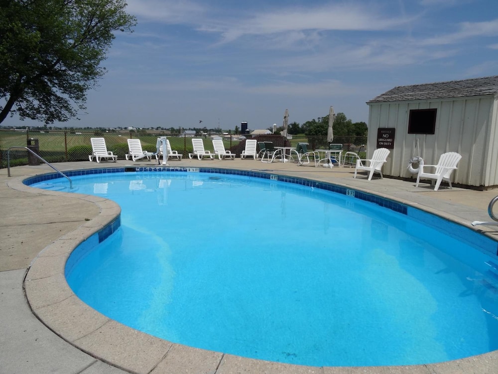 Amish Country Motel - photo 23