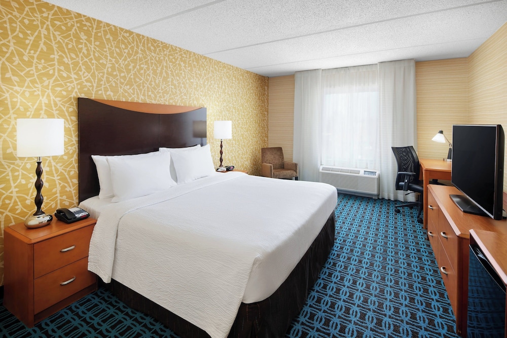 Fairfield Inn & Suites by Marriott Plainville - photo 11