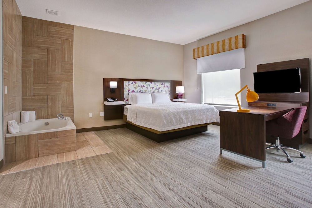 Hampton Inn & Suites Dallas DeSoto - photo 13
