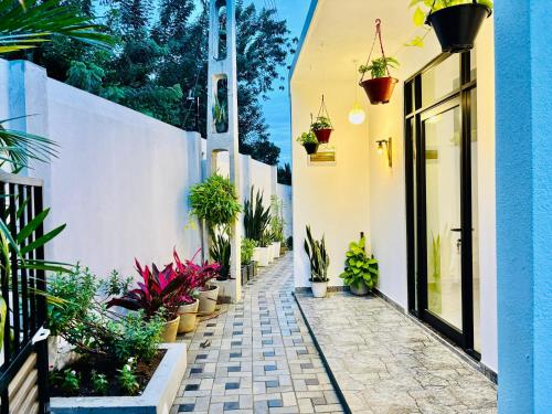 Bird House Villas — 4-Star Luxury Hotel in Tangalle, Sri Lanka