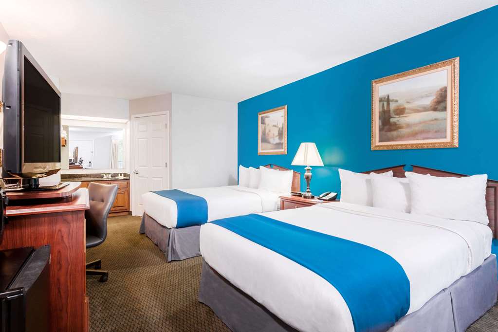 Baymont by Wyndham Duncan Spartanburg - photo 6