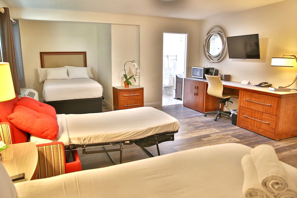 Travelodge by Wyndham Crescent City - photo 18
