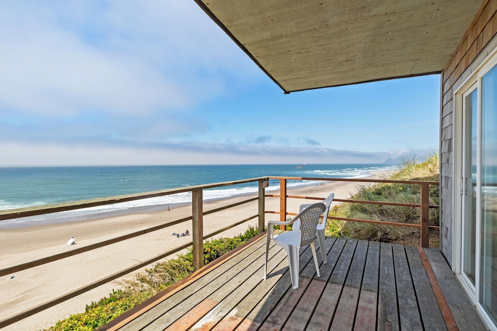 Seagull Beachfront Inn - photo 95