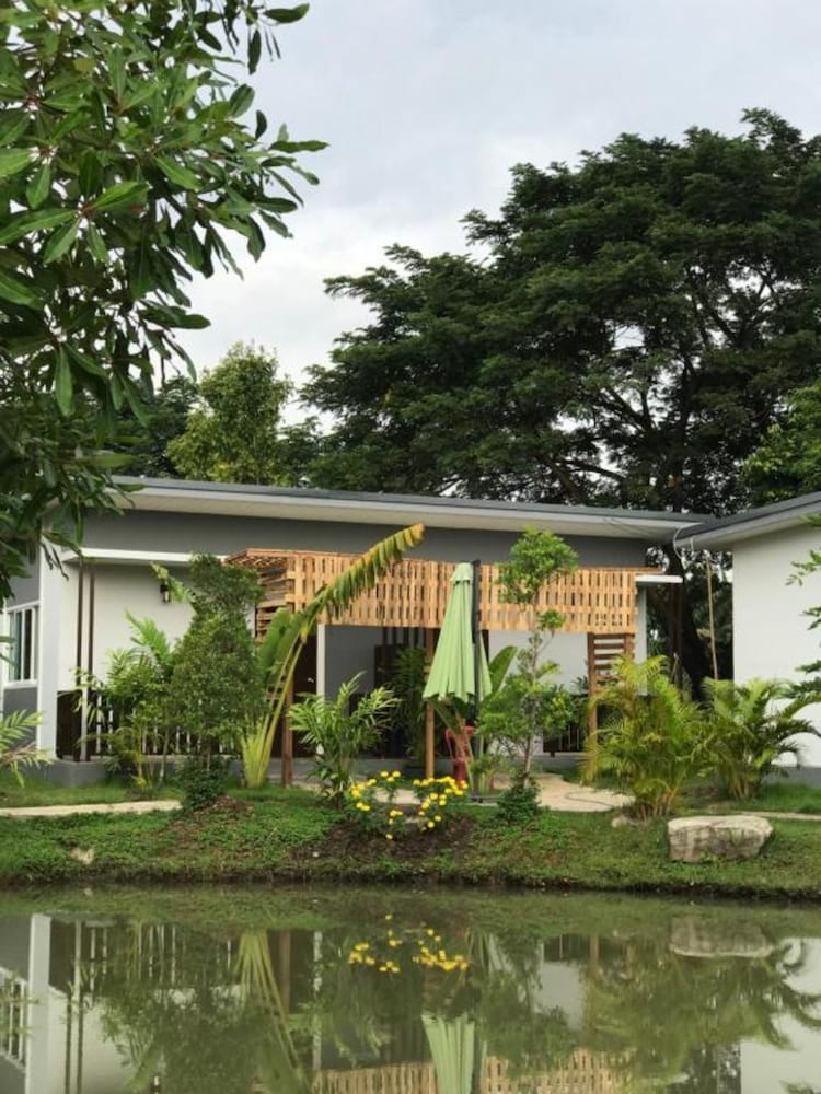 Sripiamsuk Resort in Pathum Thani, Thailand