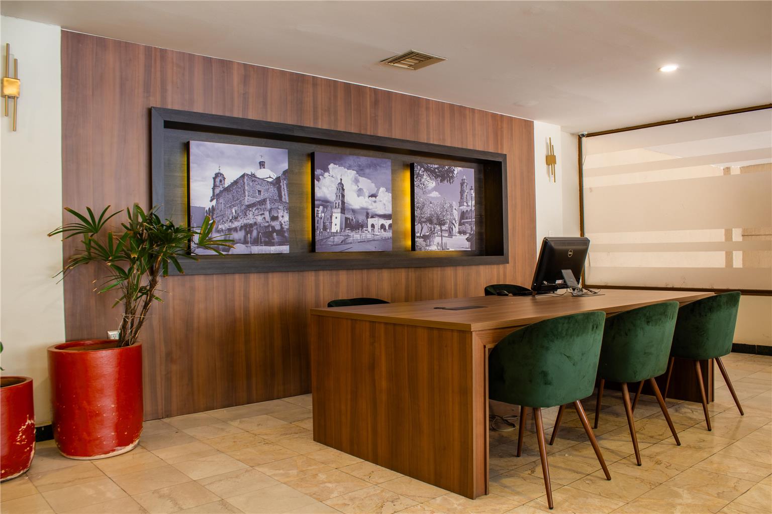 Enjoy all your best moments with us!
